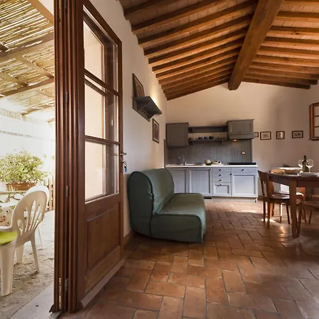 아파트 Borgo Patresi-1 By Interhome