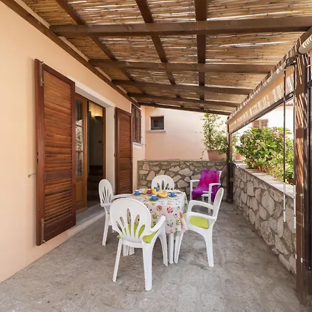 Lägenhet Borgo Patresi-1 By Interhome *